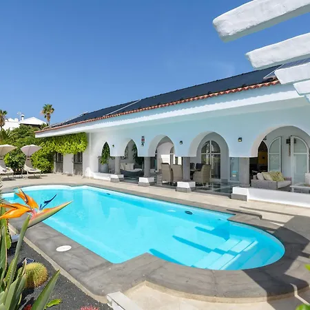 Oasis De Lujo - Luxury Boutique Villa Costa Teguise Exterior photo